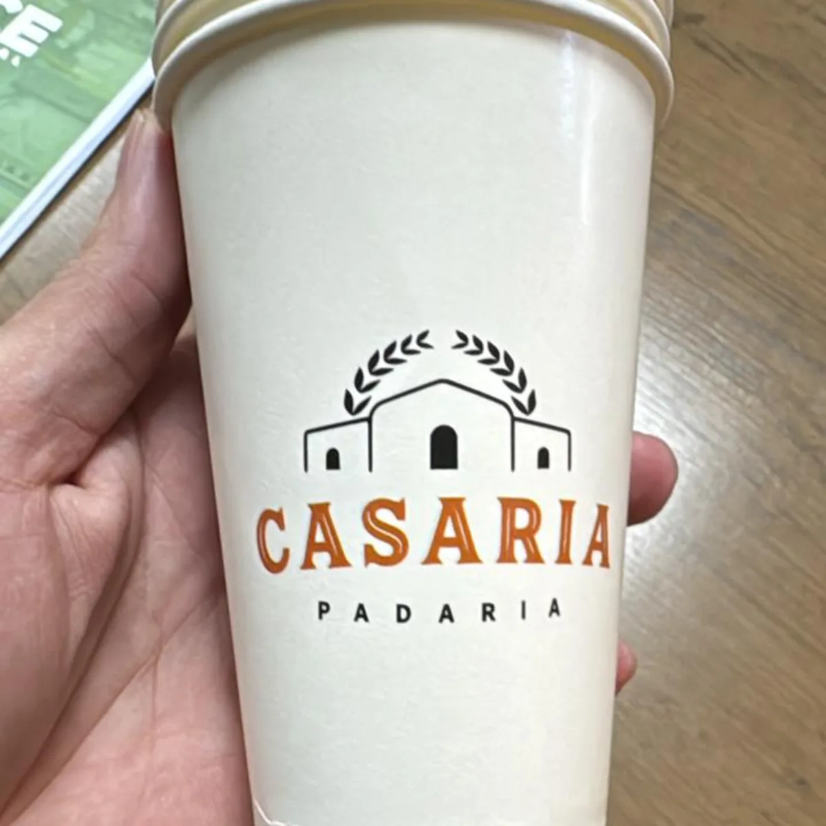Copo de papel branco personalizado para bebida quente
